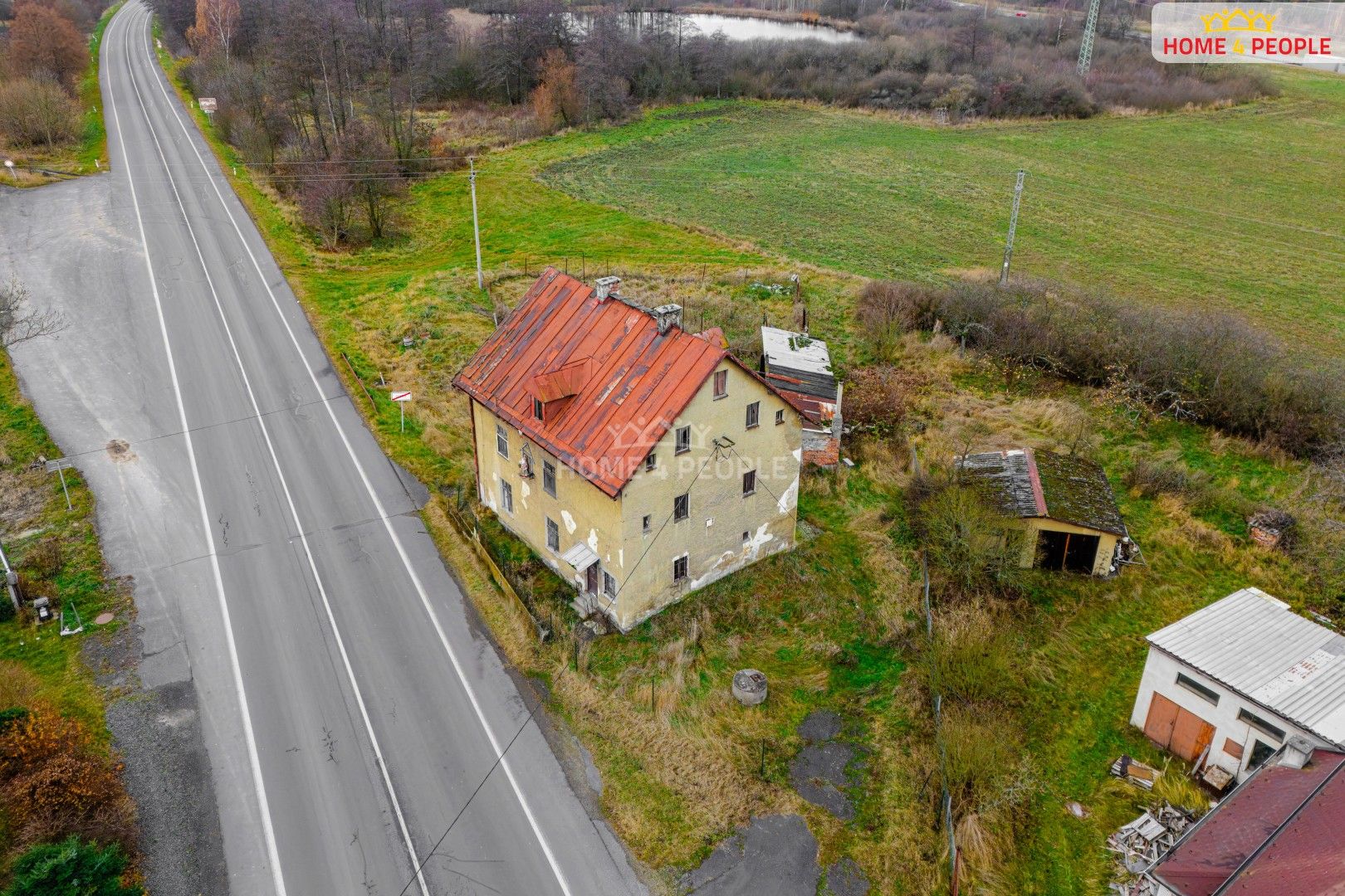 Prodej rodinný dům - Hory, 300 m²