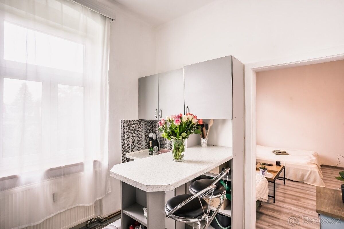 Byty, Karlovy Vary, 360 17