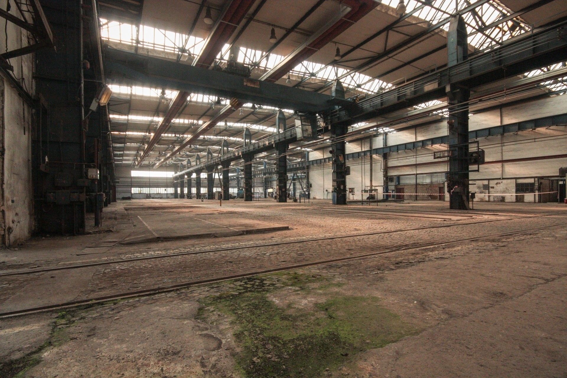 Pronájem sklad - Komořanská, Praha, 2 600 m² - 5