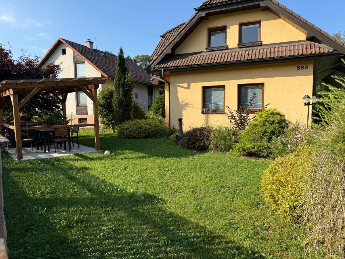 Rodinné domy, Vidče, 756 53