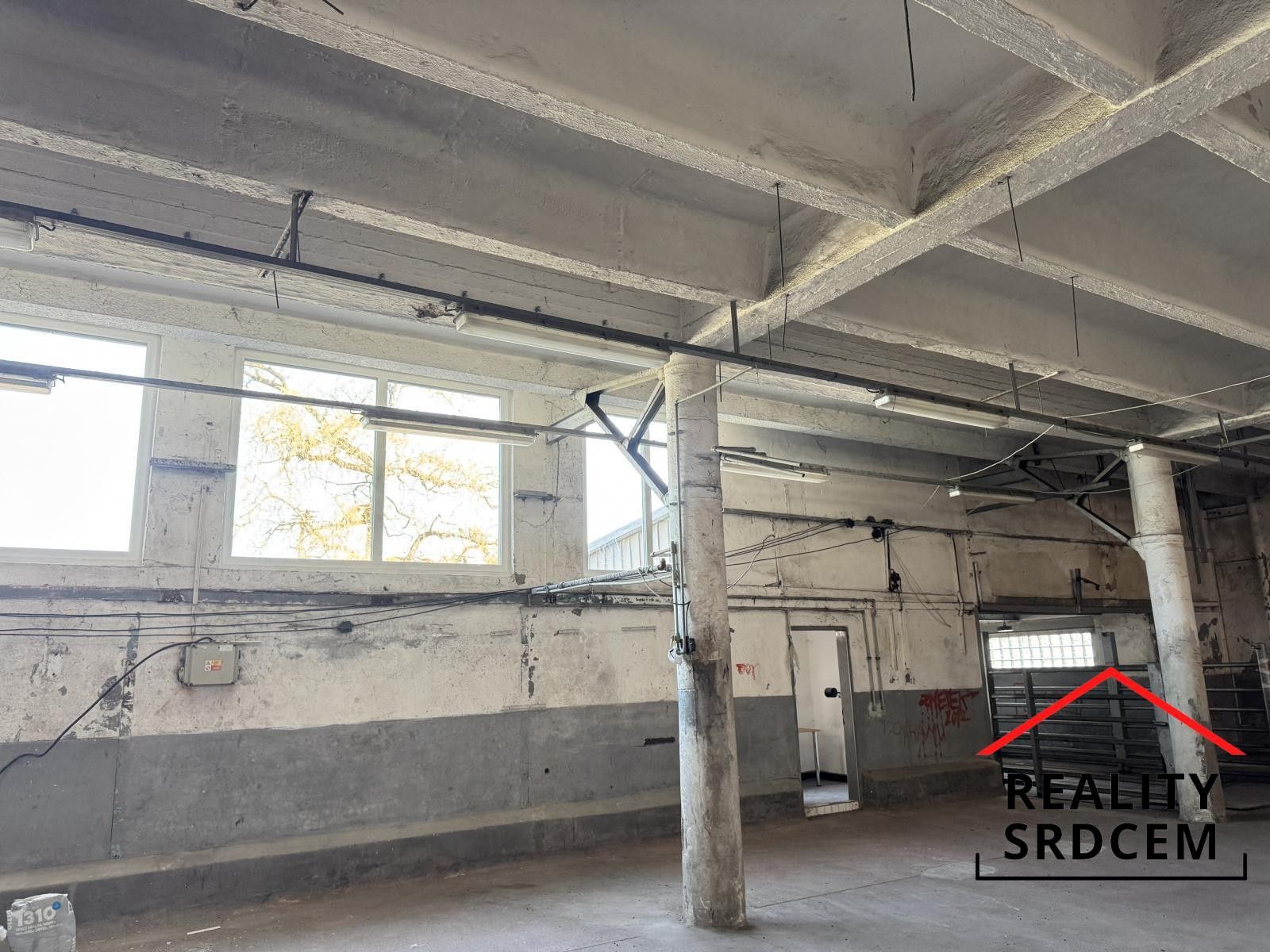 Výrobní prostory · 855 m² · Martinovská  , Ostrava - 4