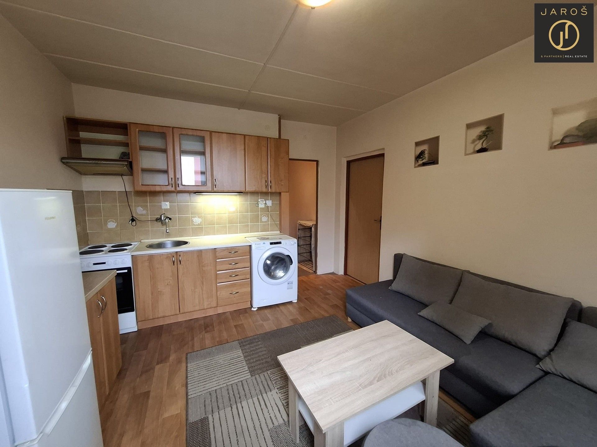 1+1, Školní pěšina, Chomutov, 36 m²