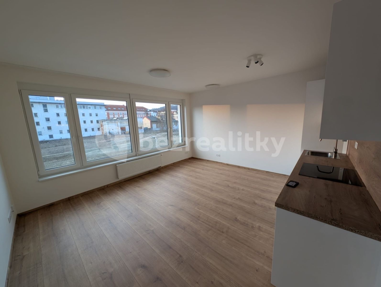 1+kk, Střídavá, Praha - Vysočany, 36 m² - 2