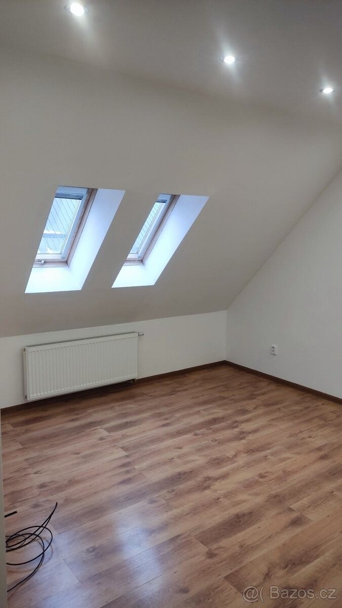 Pronájem byt - Šternberk, 785 01