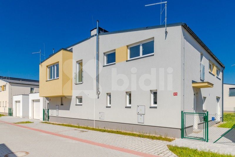 Prodej dům - Lipová, Mladá, Milovice, 122 m²