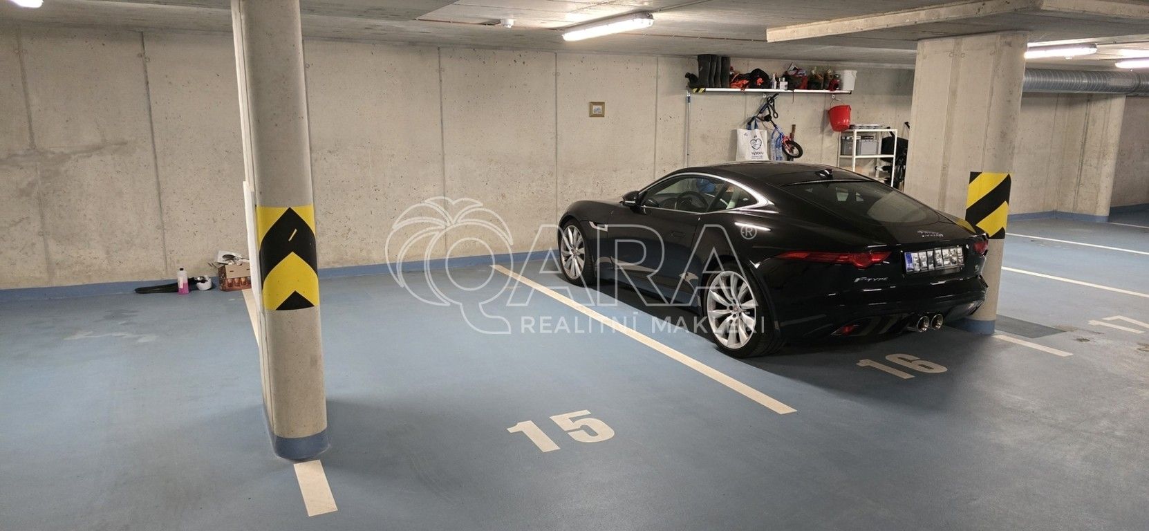 Ostatní, Suchdolské náměstí, Praha, 15 m²