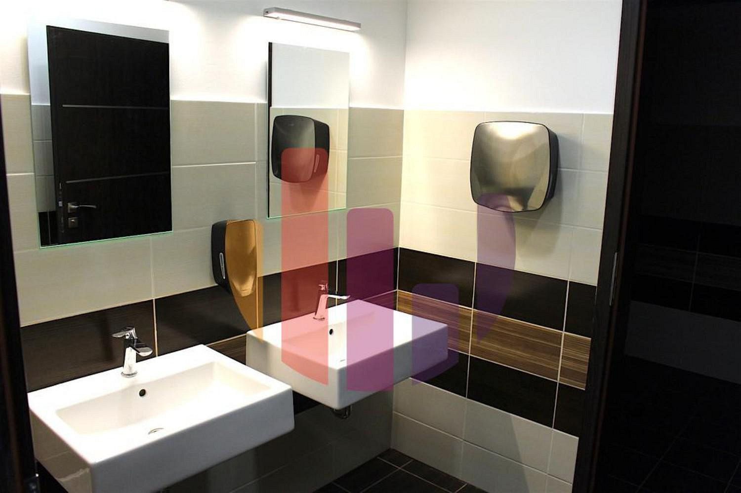Obchodní prostory · 102 m² · Praha - Stodůlky, okres Praha 13, Hlavní město Praha - 4