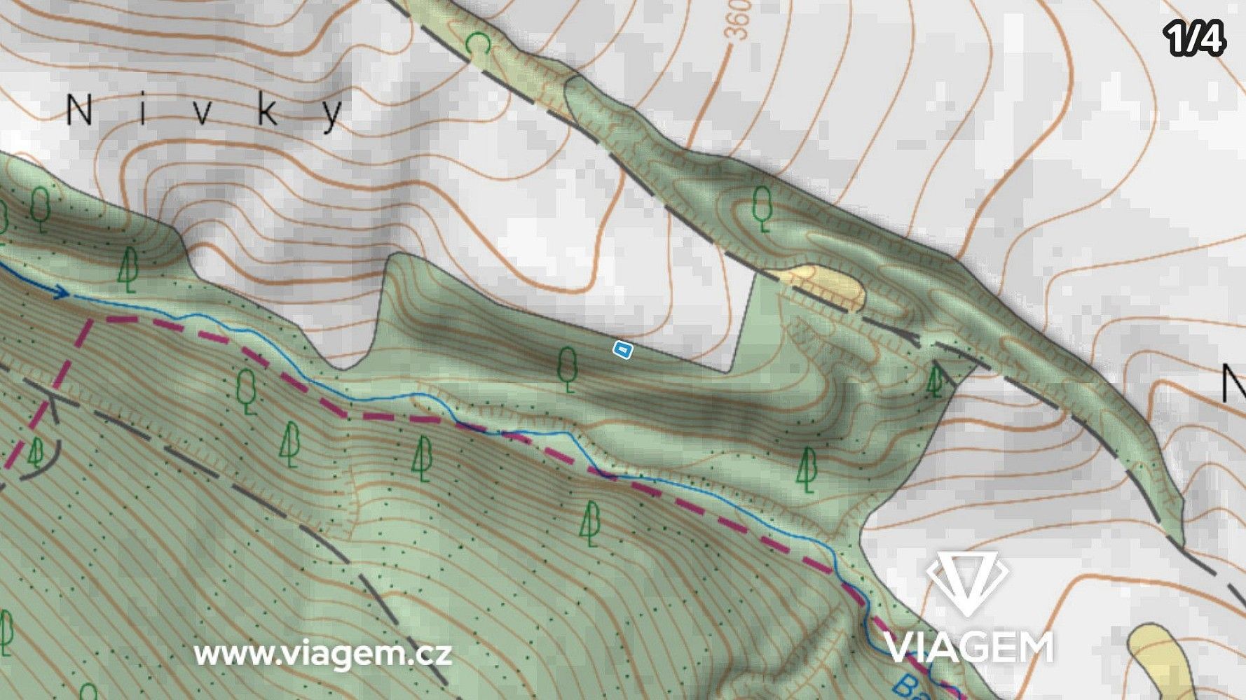 Les, 4 460 m²