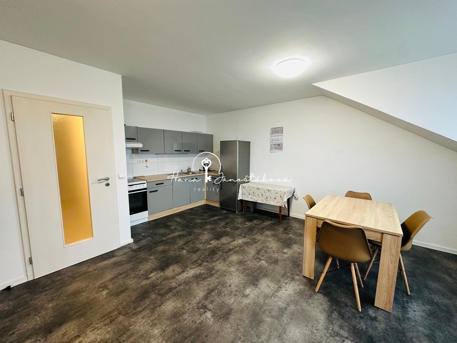 Pronájem byt 2+kk - Příčná, Boršov nad Vltavou, 55 m²