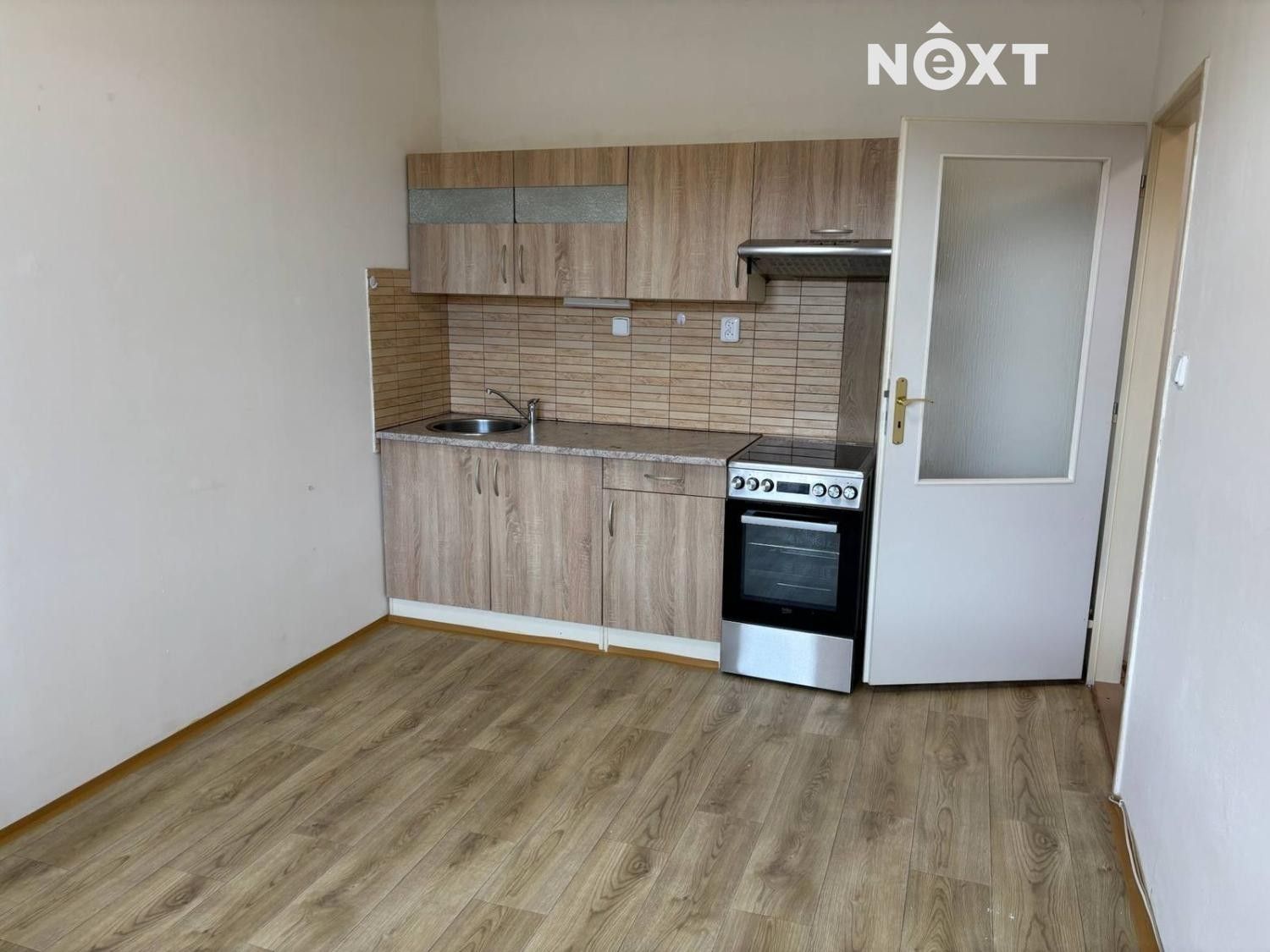 Pronájem byt 2+kk - Mladé Buky, 29 m²