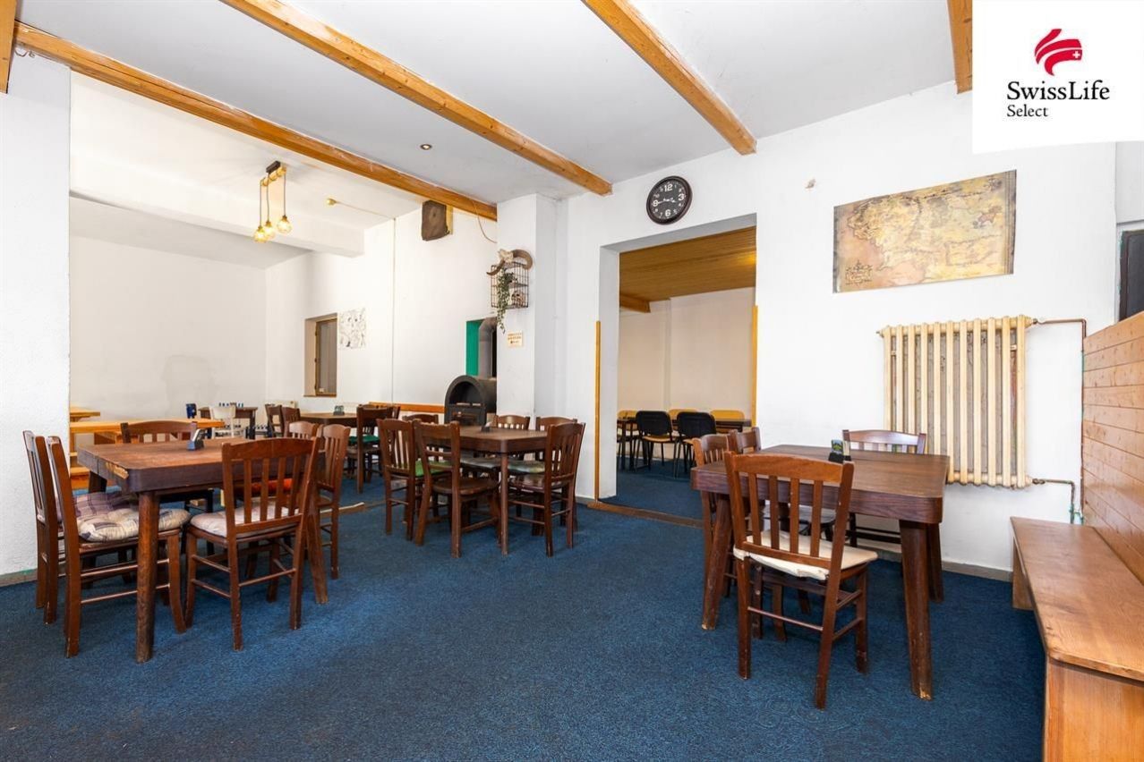 Komerční nemovitost · 253 m² · Holubova, Holice - 3