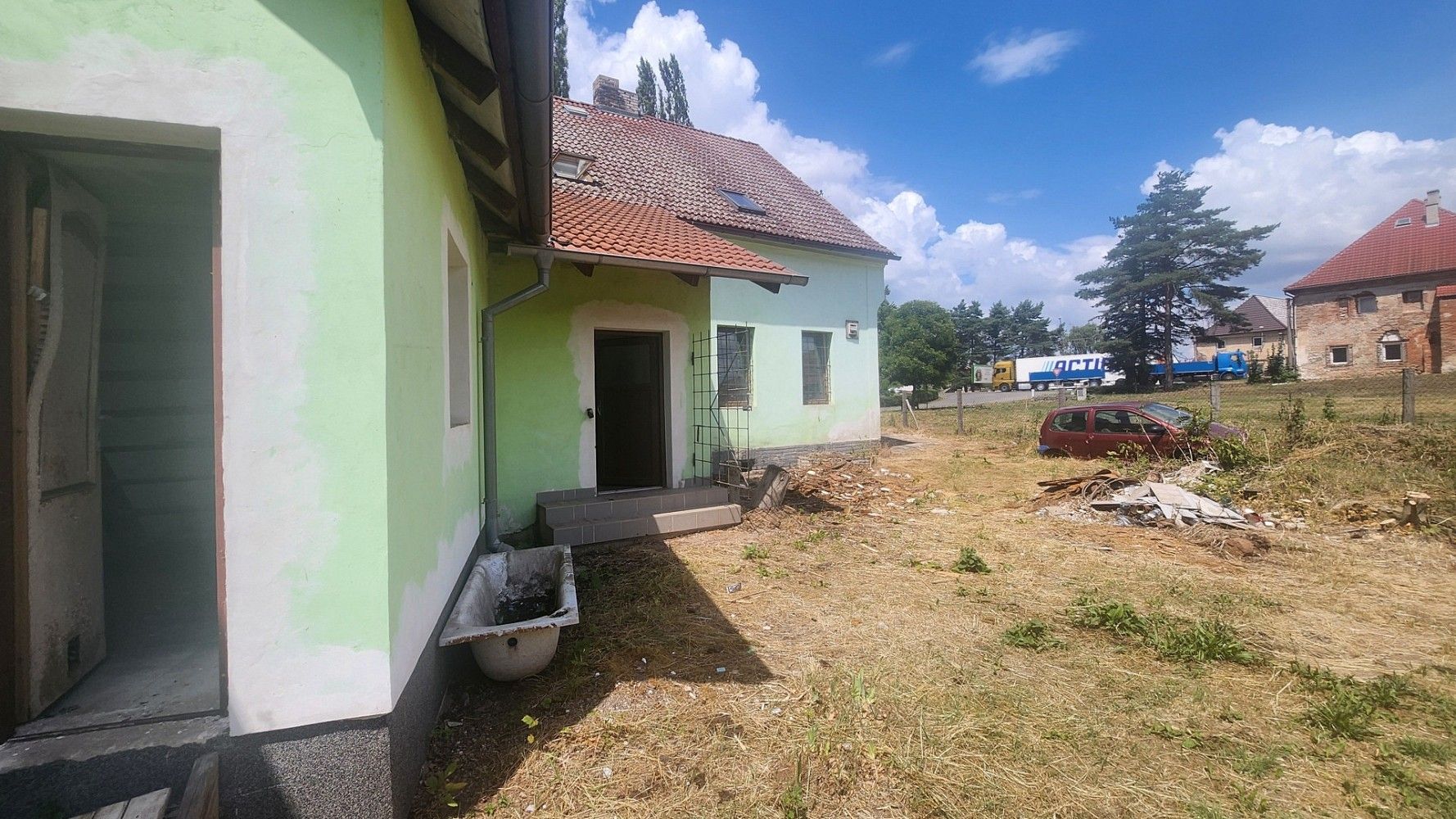 Rodinné domy, Hořesedly, okres Rakovník, 483 m² - 2