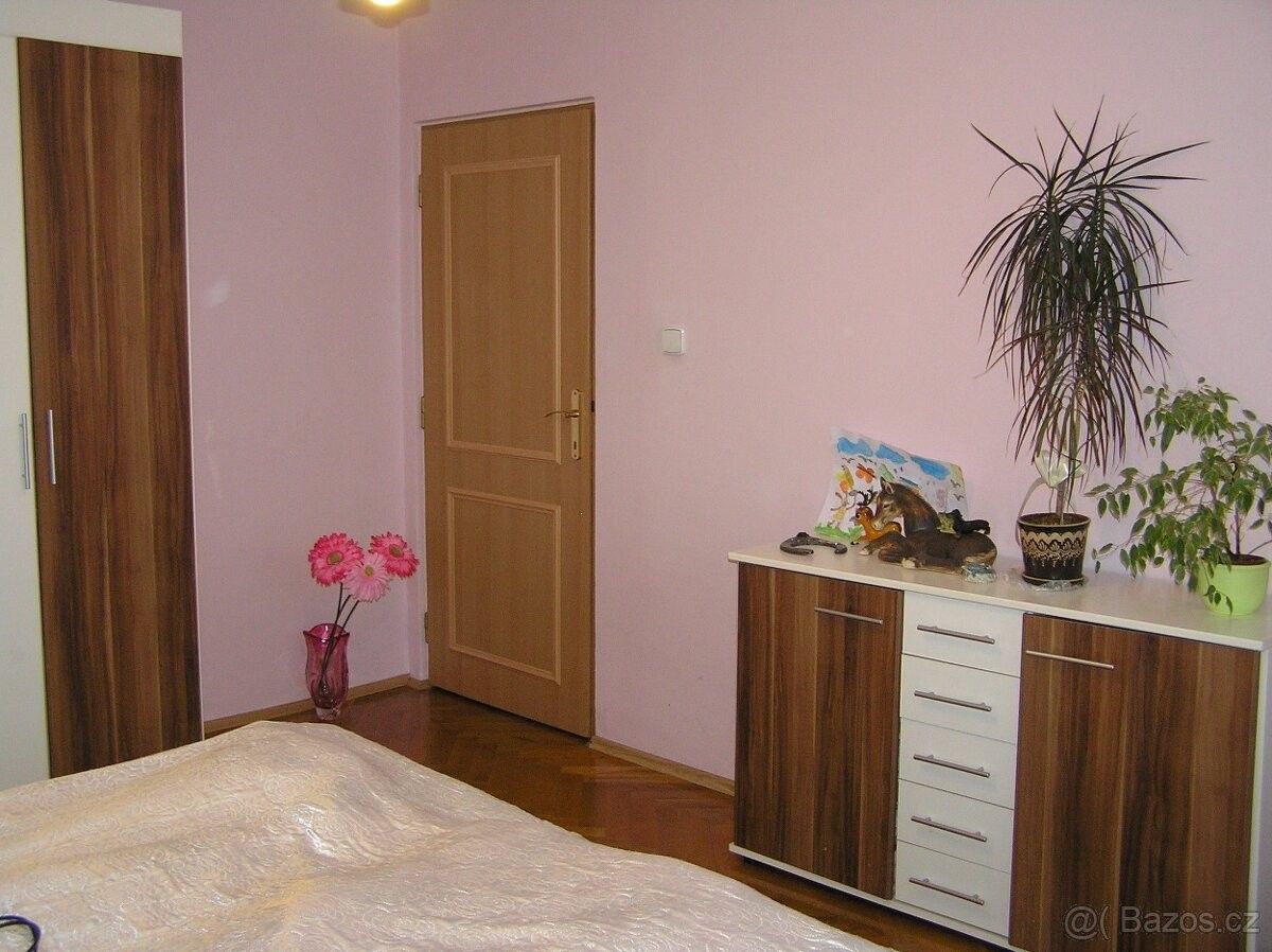 Byty, Karlovy Vary, 360 01 - 2