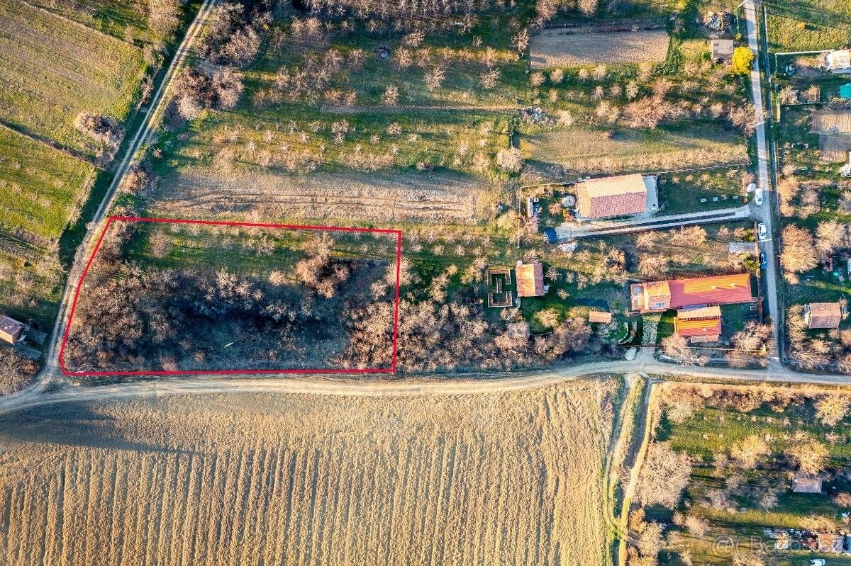 Pozemky pro bydlení, 987 66, Zahraničí