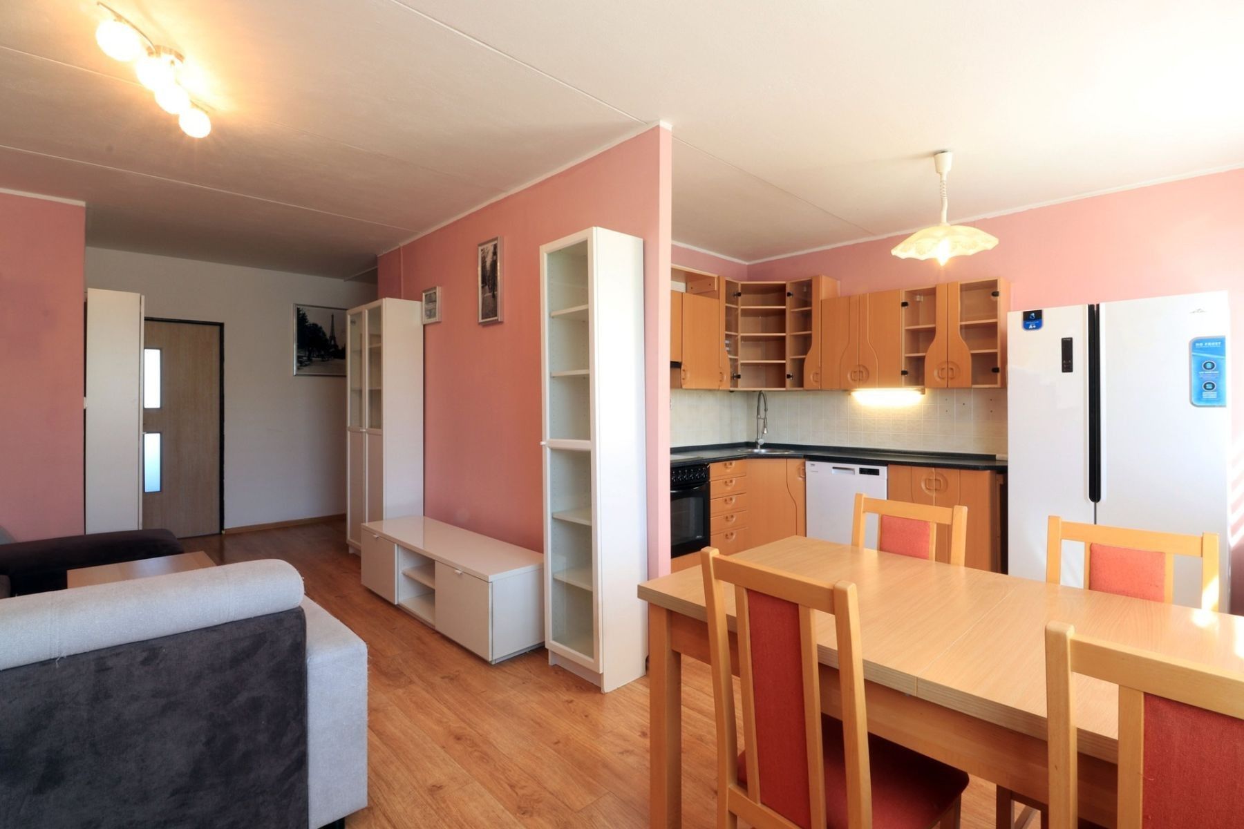 3+1, Jerevanská, Kladno - Kročehlavy, Středočeský kraj, 68 m² - 1