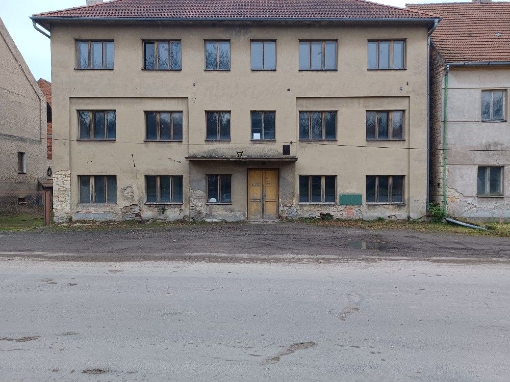Prodej činžovní dům - Kroučová, 1 600 m²