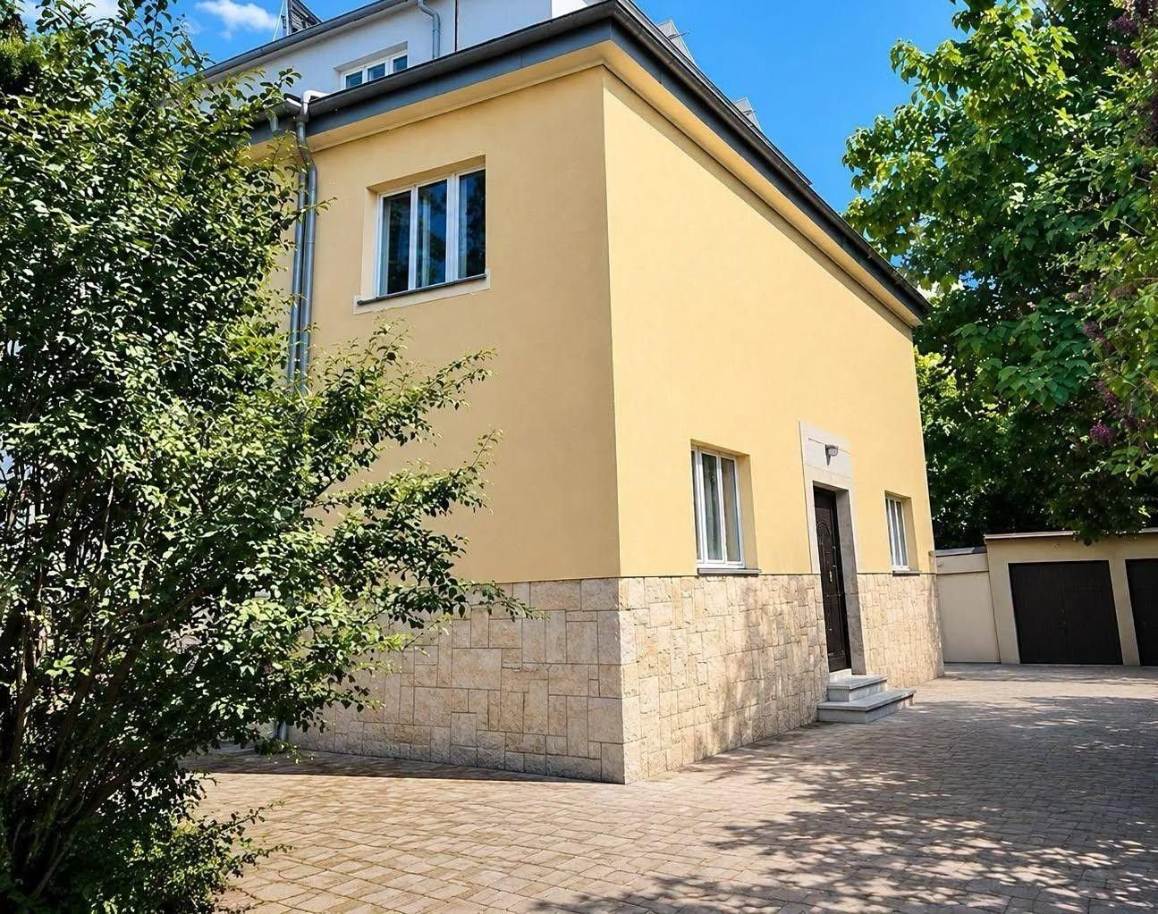 Byt 1+kk · 30 m² · Na Truhlářce, Praha - 3