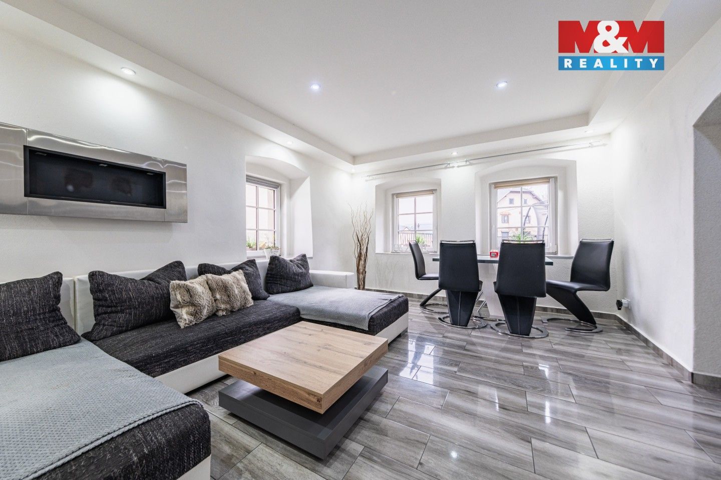 Prodej rodinný dům - Okounov, 197 m²