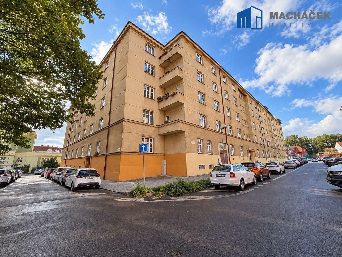 3+1, Metelkovo náměstí, Teplice Trnovany, 101 m²