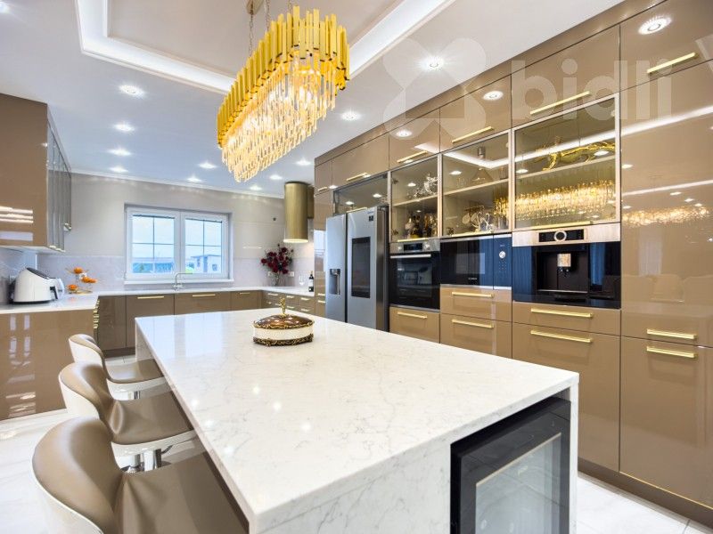 Prodej rodinný dům - Zlatá, 189 m²