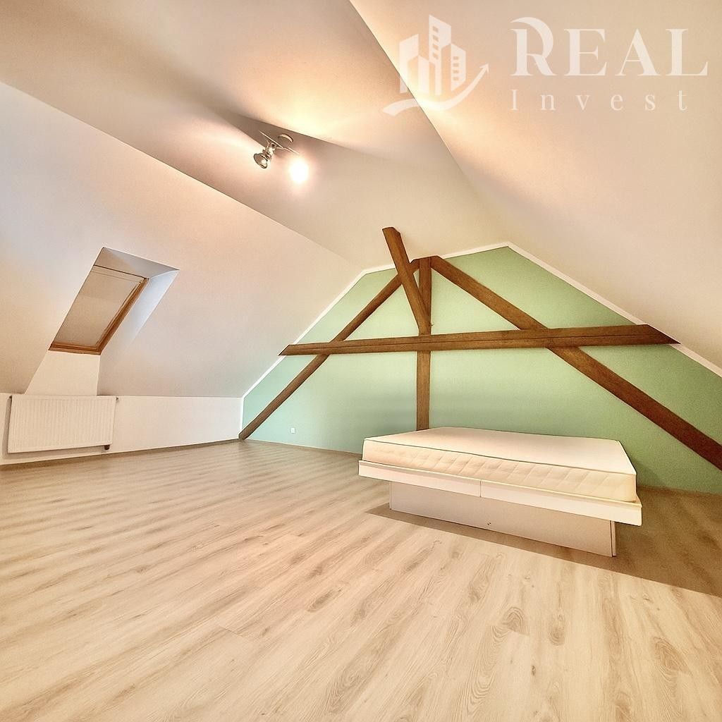 Prodej rodinný dům - Razice, Hrobčice, 244 m²