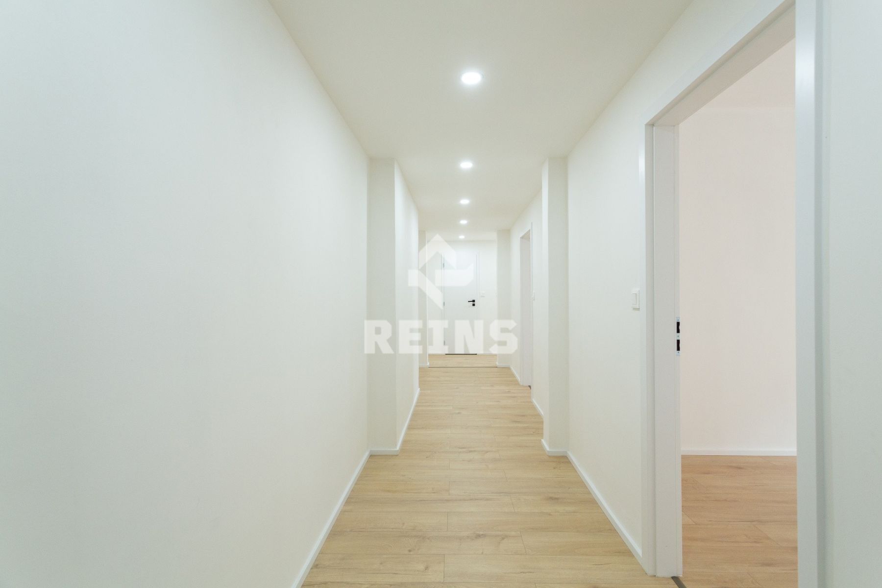3+kk, Štěchovická, Praha - Strašnice, 70 m² - 2