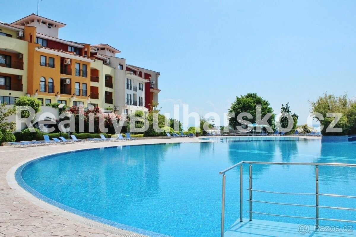 Byty, 987 66, Zahraničí