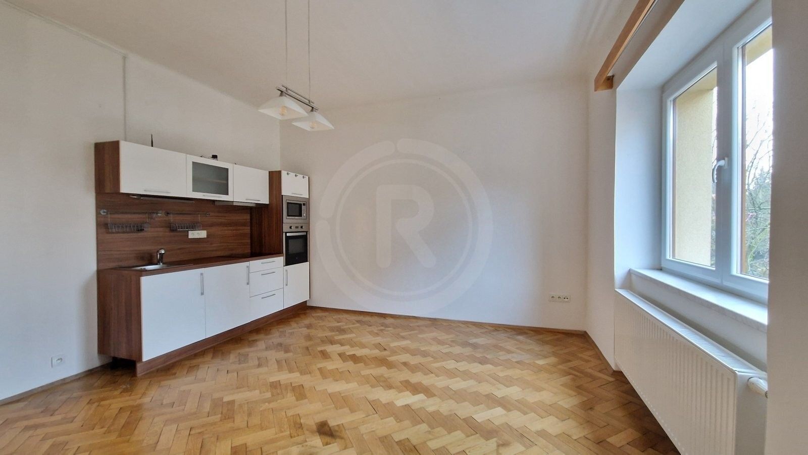 Pronájem byt 2+kk - Čechova, České Budějovice, 53 m²