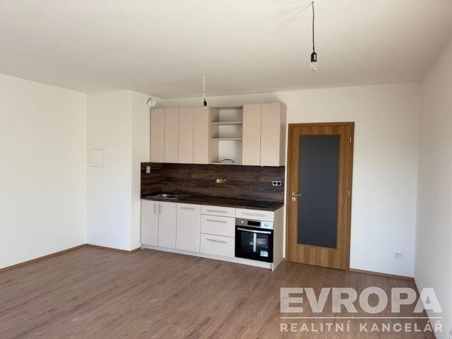 Pronájem byt 1+kk - Tovární, Liberec, 40 m²