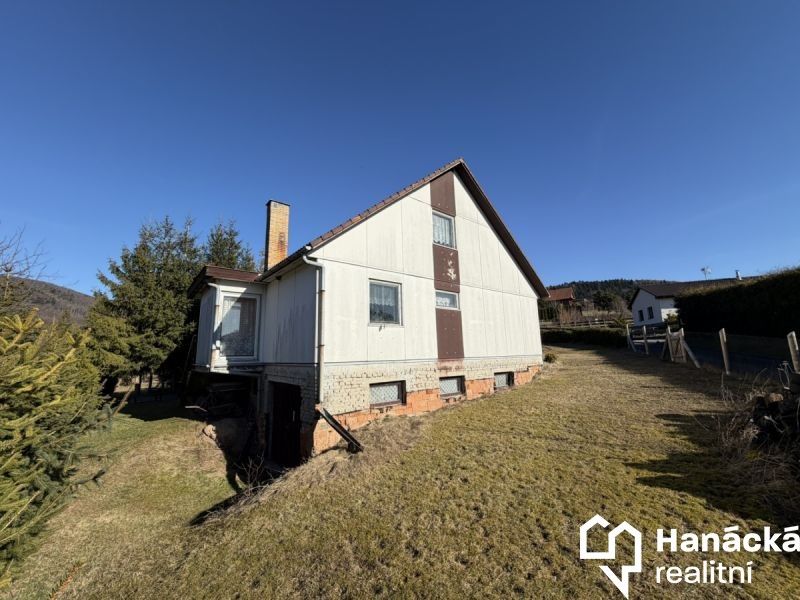 Prodej rodinný dům - Rusava, 190 m²