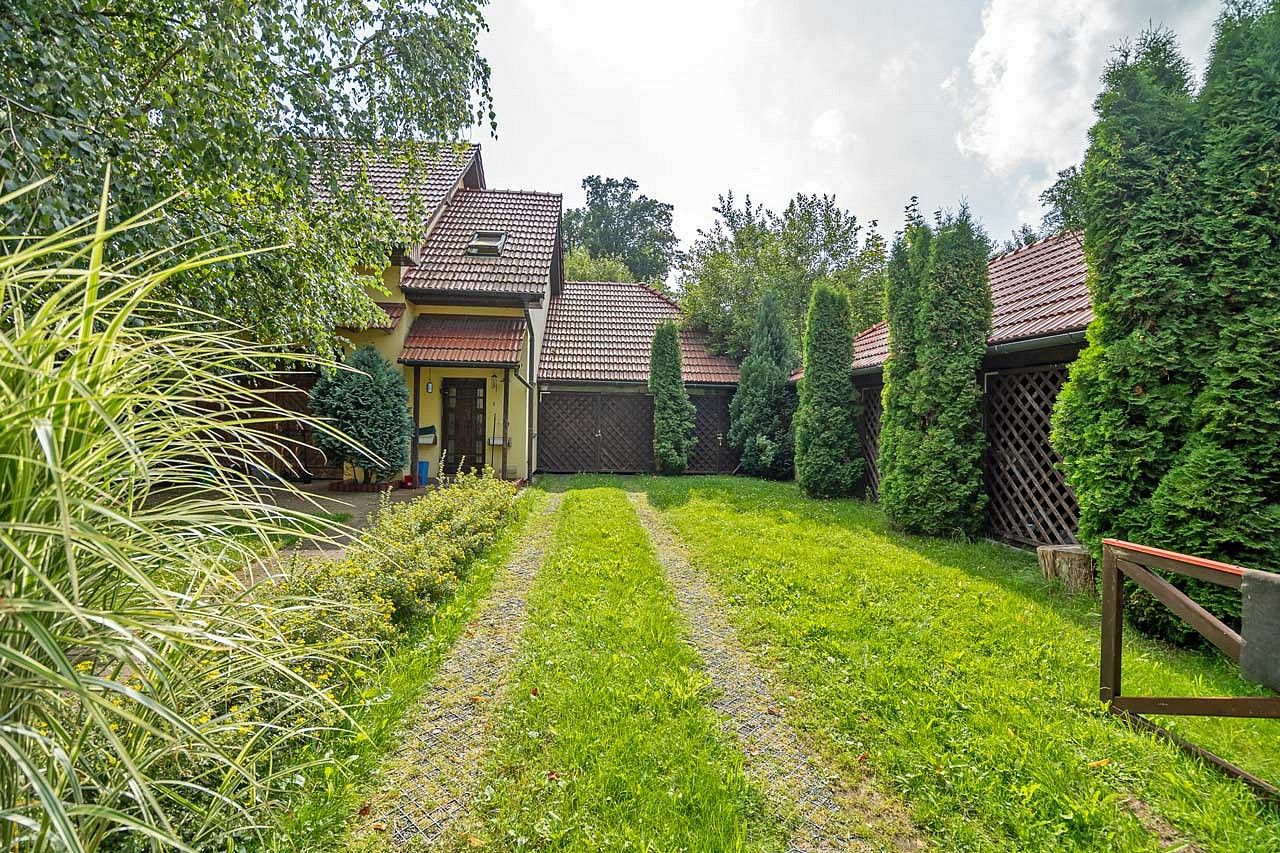 Ubytovací zařízení · 2 500 m² · Všechovice, okres Přerov, Olomoucký kraj - 4