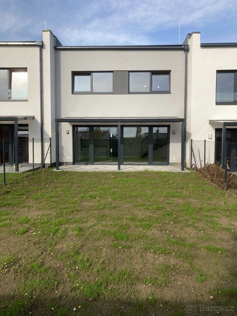 Pronájem rodinný dům - Mladá Boleslav, 293 01