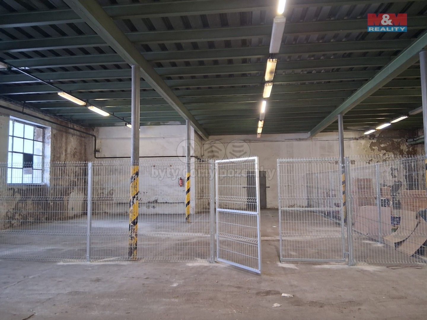 Pronájem sklad - Drážďanská, Ústí nad Labem, 124 m²