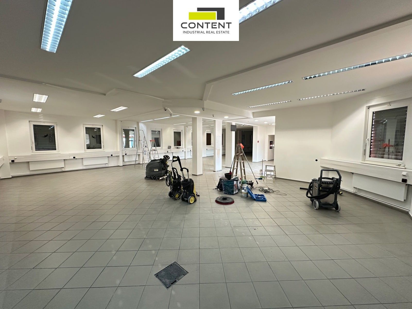 Obchodní prostory, Komerční, Nupaky, 449 m² - 2