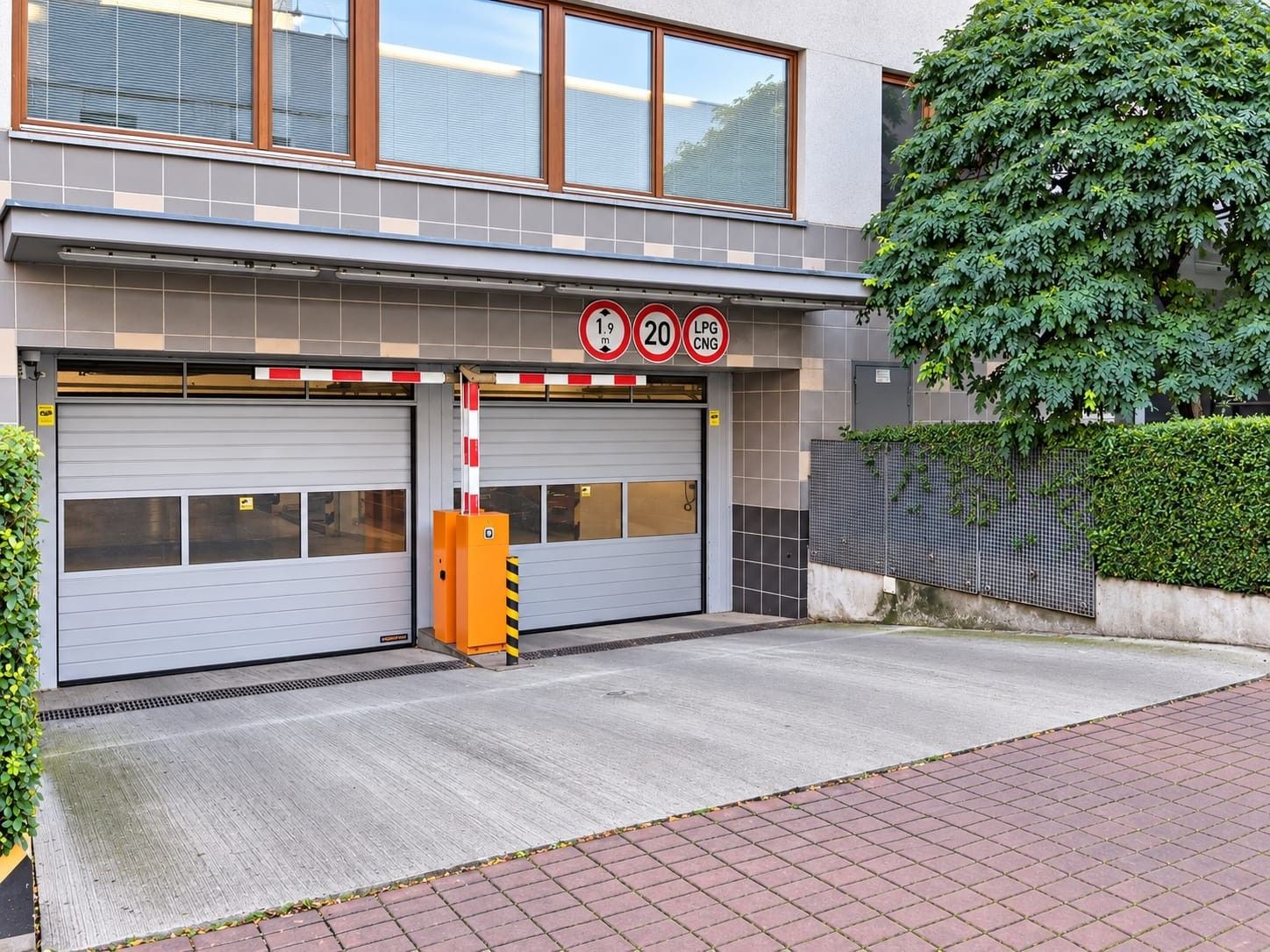 Garáže, U Měšťanského pivovaru, Praha - Holešovice, 12 m² - 2