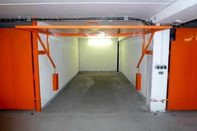 Garáže, Pšenčíkova, Praha Kamýk, 18 m² - 1