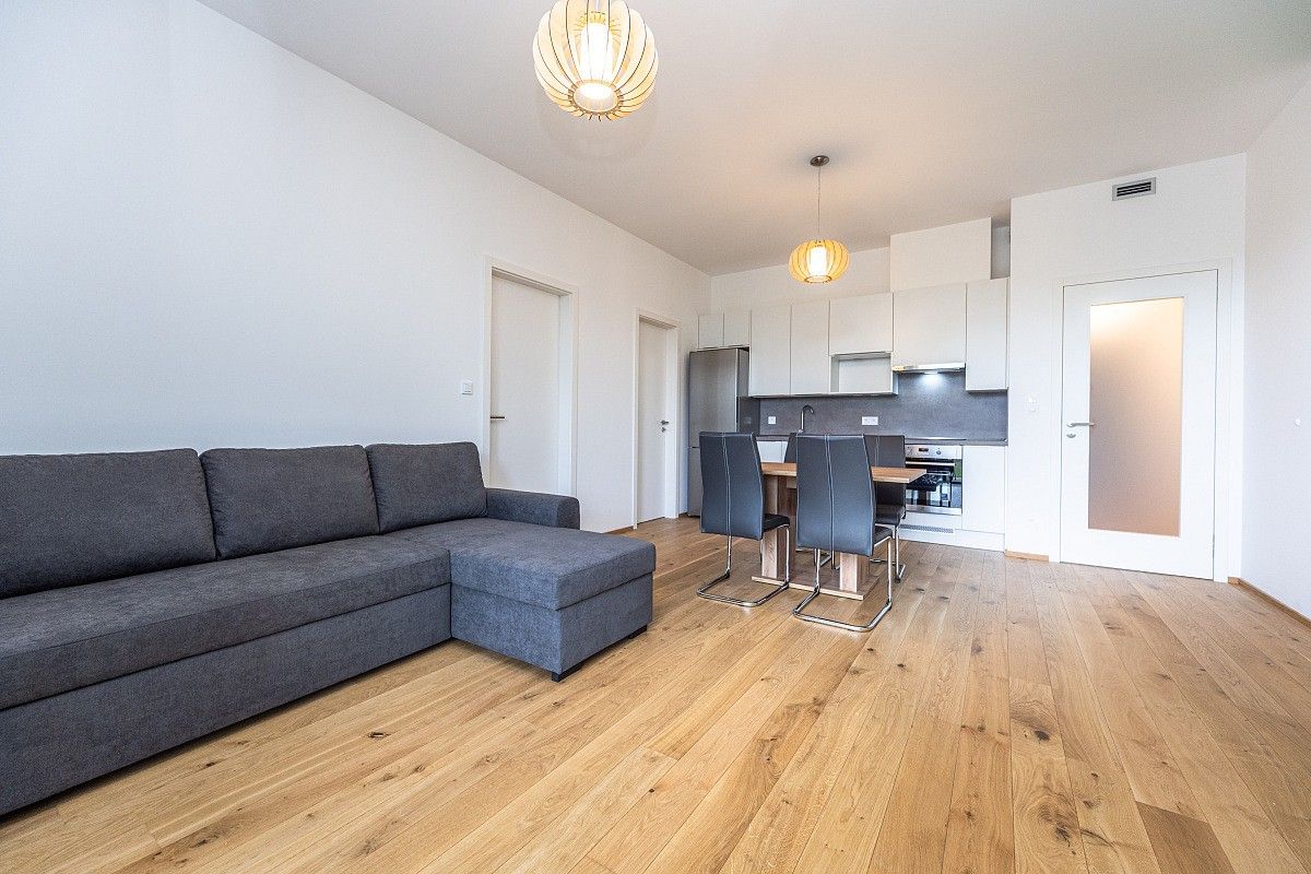 Byt 2+kk · 60 m² · Praha - Karlín, okres Praha 8, Hlavní město Praha - 3