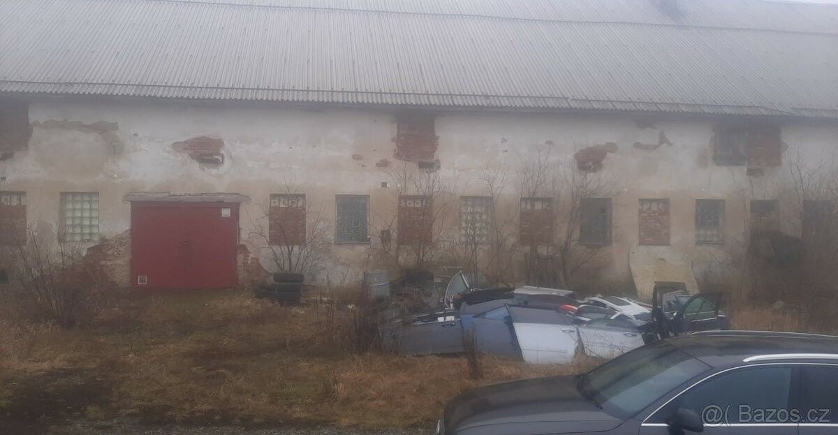 Pronájem garáž - Lesonice, 675 44