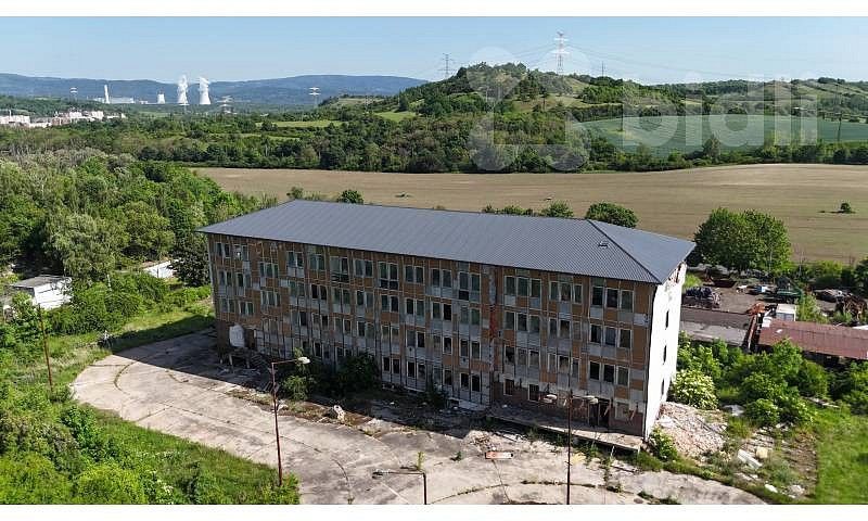 Činžovní domy, Kadaň, okres Chomutov, Ústecký kraj, 2 890 m² - 2