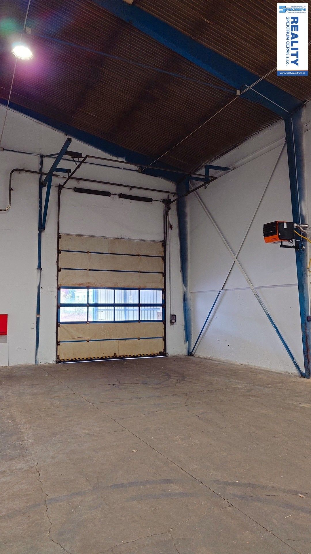 Pronájem výrobní prostory - Hůrecká 379, Lišov, 756 m²