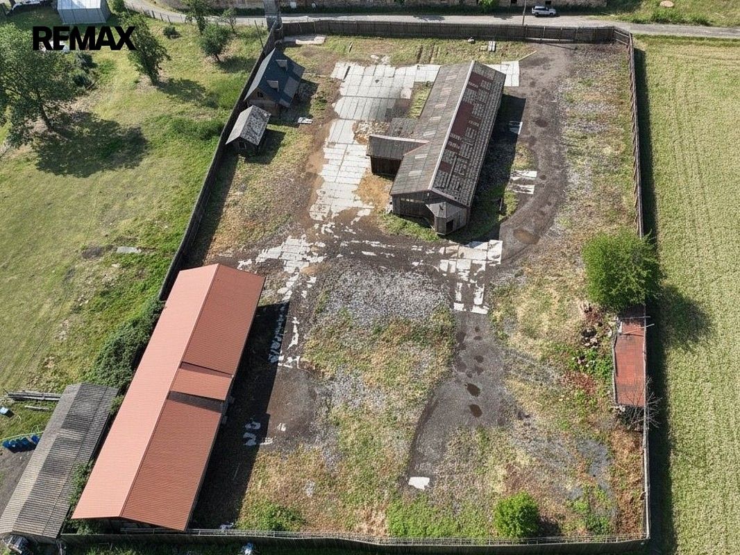 Komerční pozemky, Točník, okres Beroun, Středočeský kraj - 1