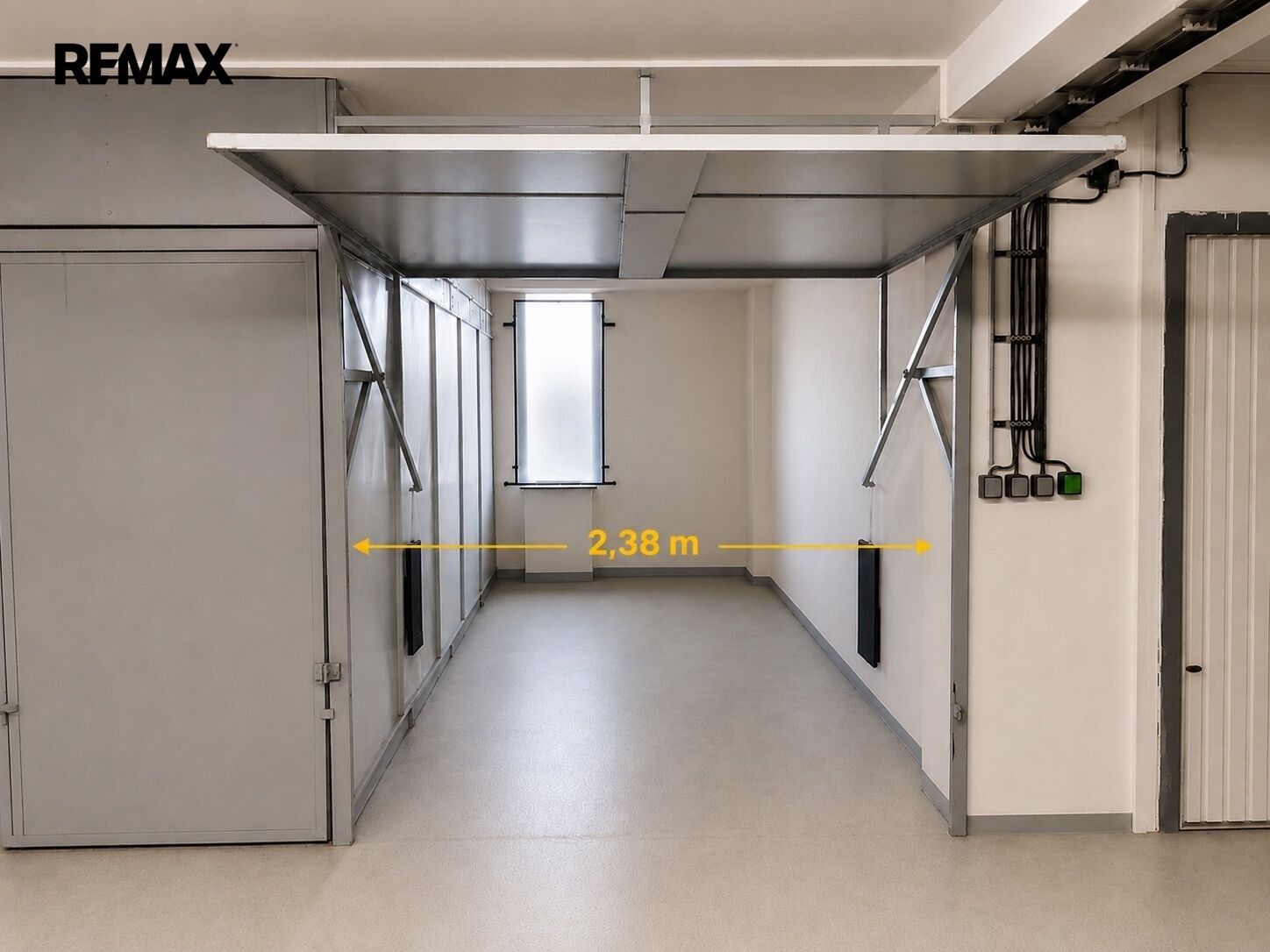 Garáže, K dolům 901, Praha Modřany, 12 m² - 1