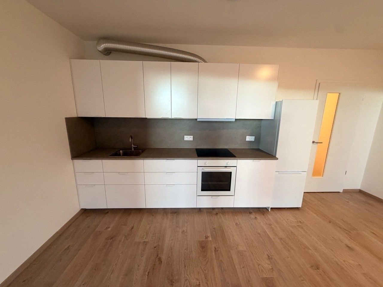 2+kk, Haenkeho, Praha - Řeporyje, 40 m² - 2