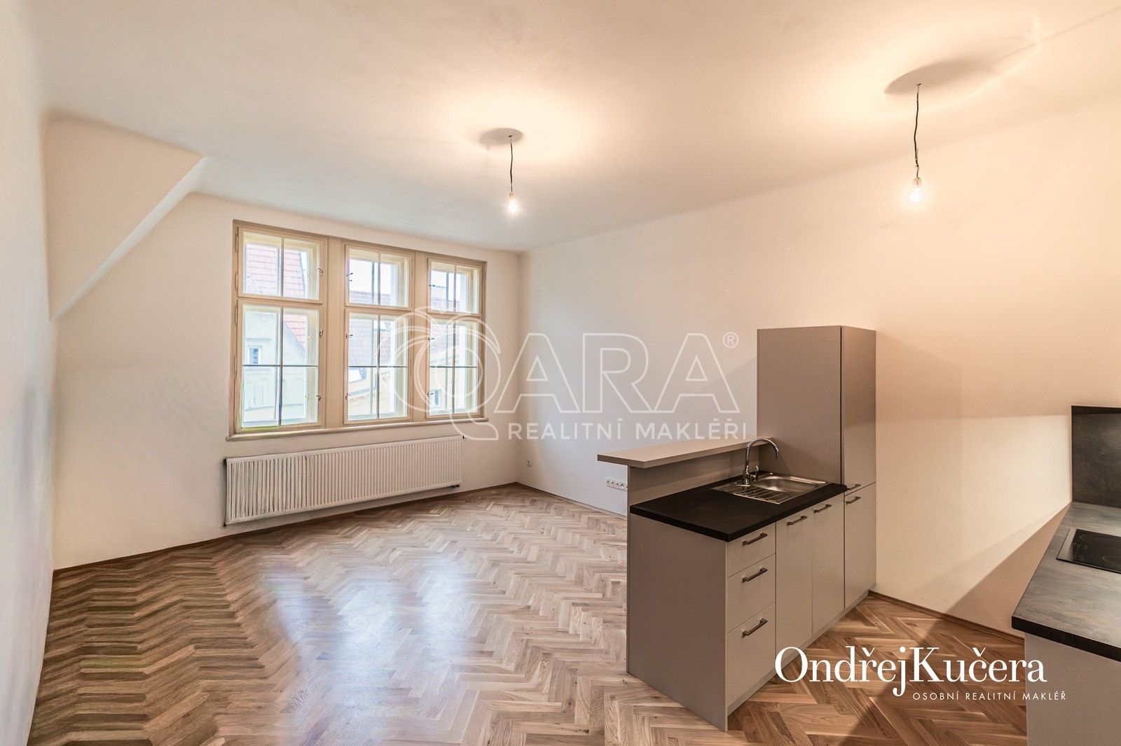 2+kk, Kaprova, Praha, 62 m²
