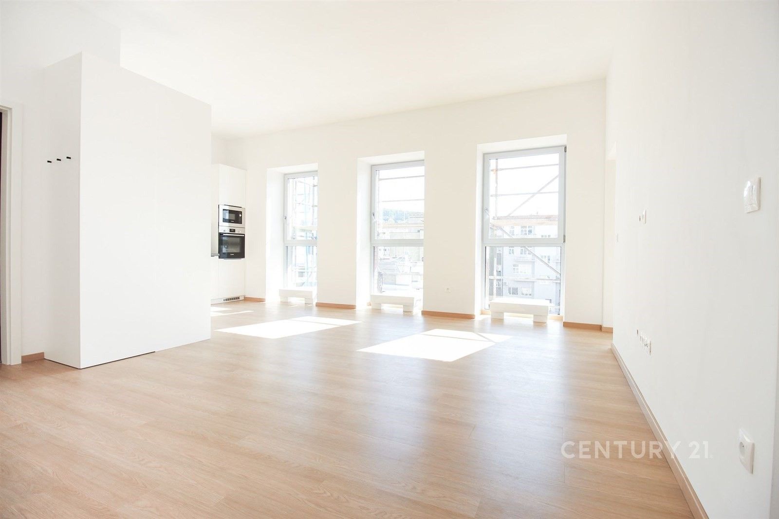 Pronájem byt 2+kk - Lorencova, Zlín, 61 m²