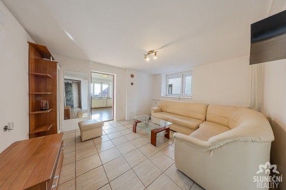 Prodej rodinný dům - Polešovice, 687 37