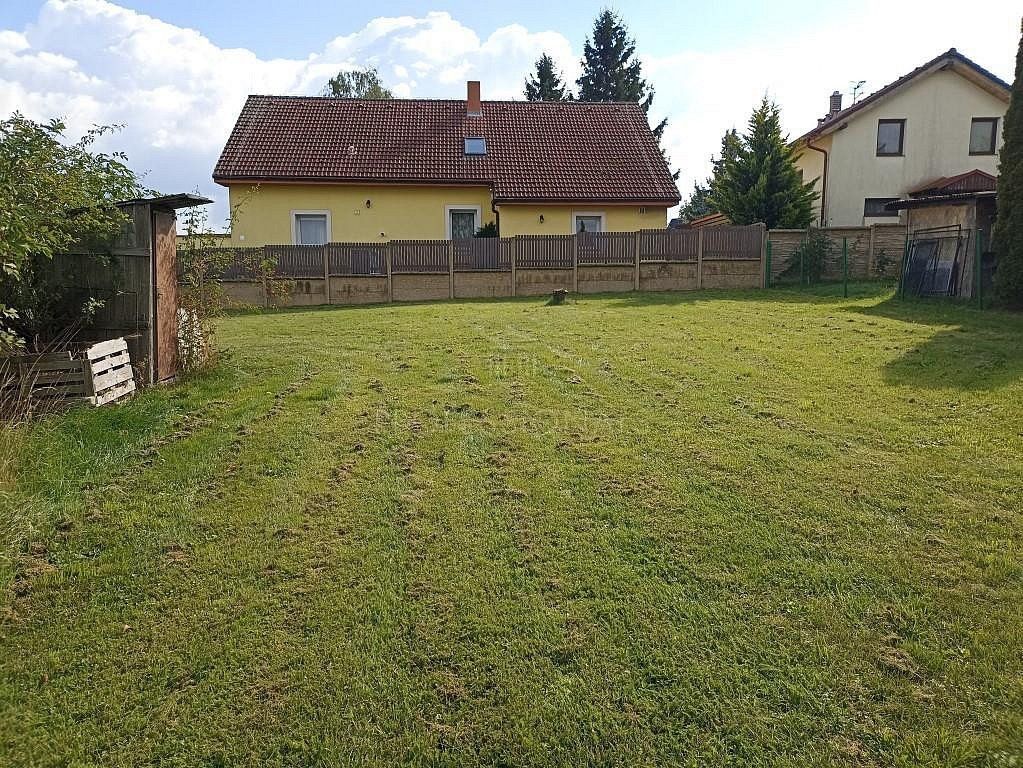 Komerční pozemek · Radějovice - Olešky, okres Praha-východ - 3
