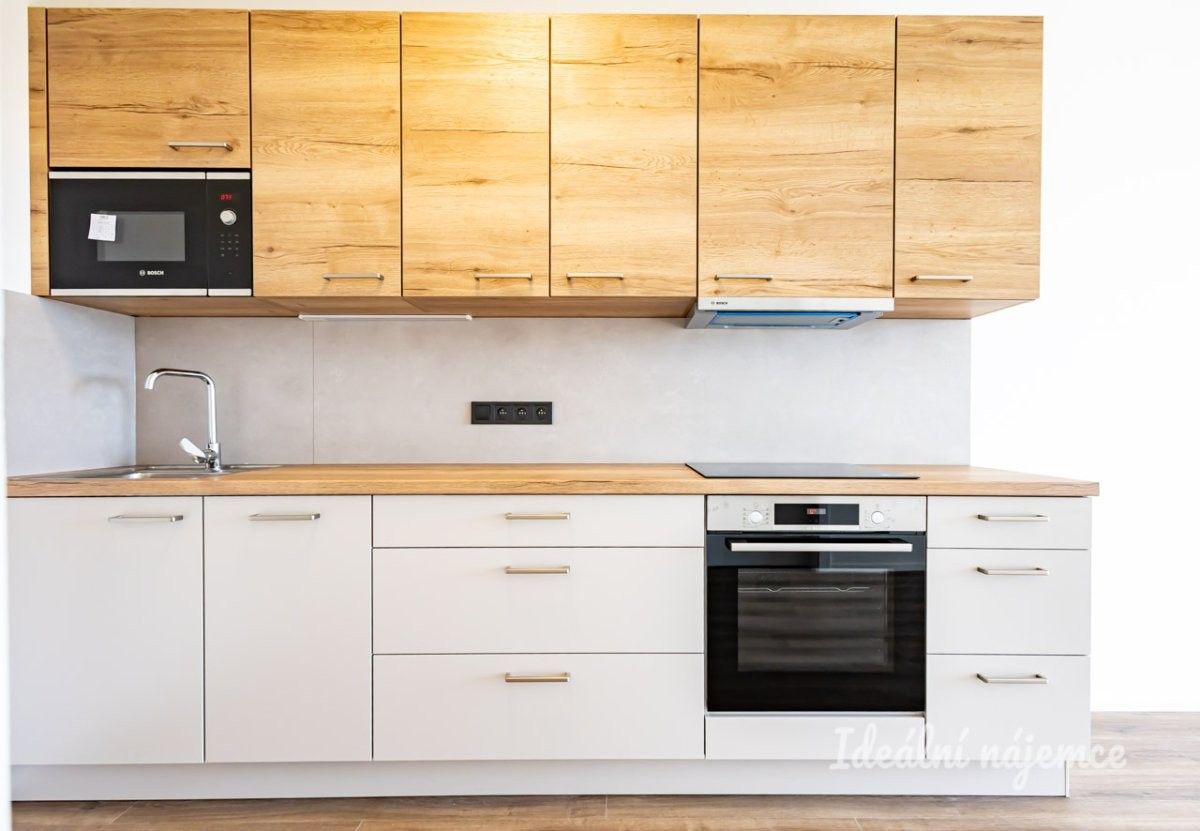2+kk, Arnošta Valenty, Praha, 49 m² - 1