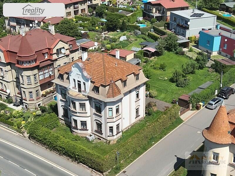 Rodinné domy, třída Masarykova, Broumov, okres Náchod, 360 m² - 1