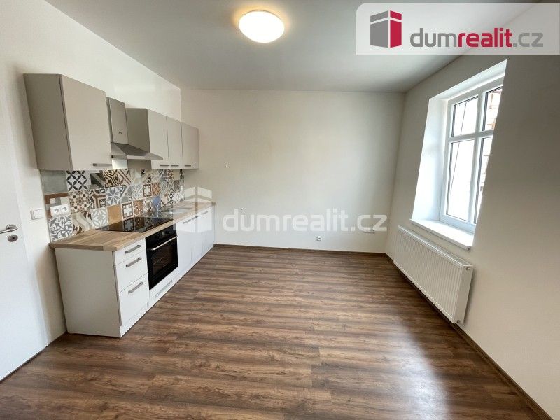 2+kk, Mírové nám., Jílové, 40 m²